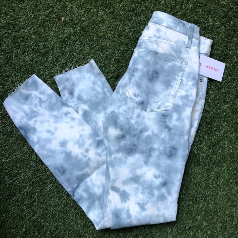 Good American Good Legs Jeans